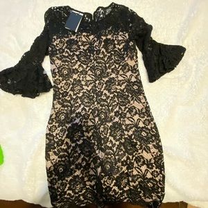 DKNY BLACK LACE DRESS / size 2